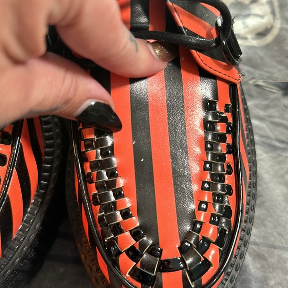 STRANGECVLT SUPER KREEP LIMITED EDITION HALLOWEEN ORANGE STRIPED SZ 9 GUC - Picture 3 of 12